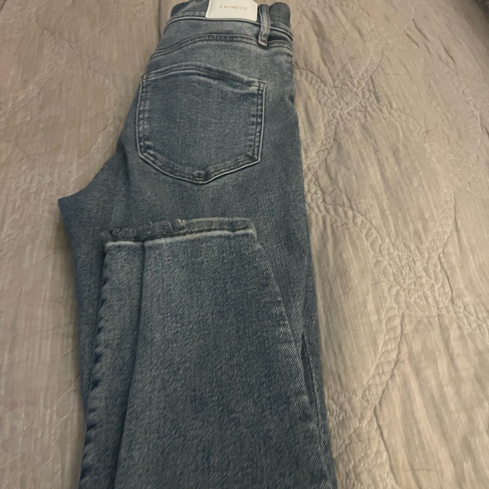 Express High Rise Distressed Blue Jeans - Picture 3 of 4